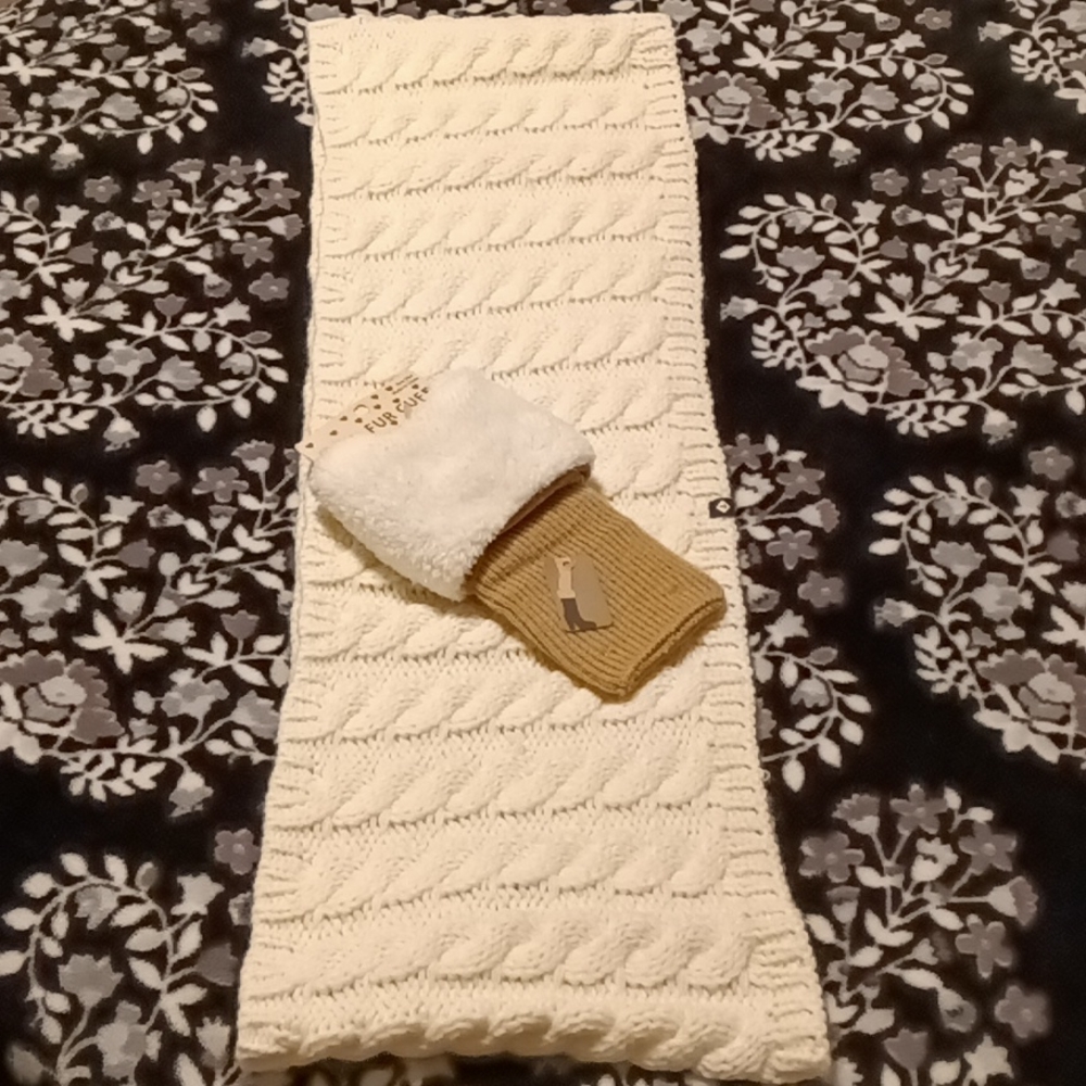 Sperry Ivory Cable Scarf